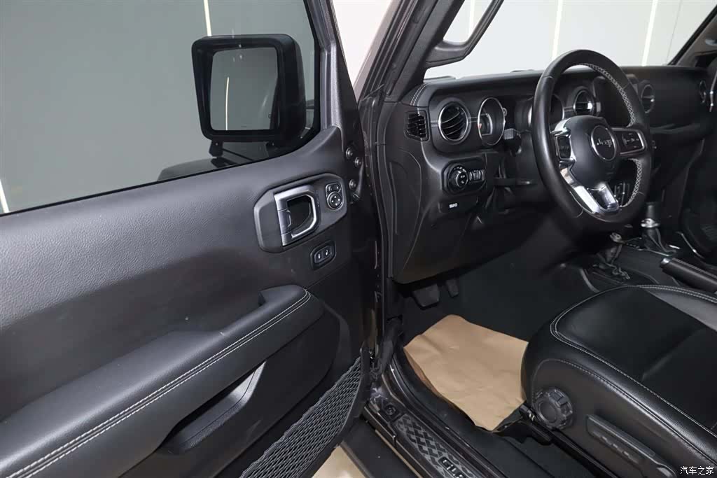 Jeep Gladiator, 2023 17