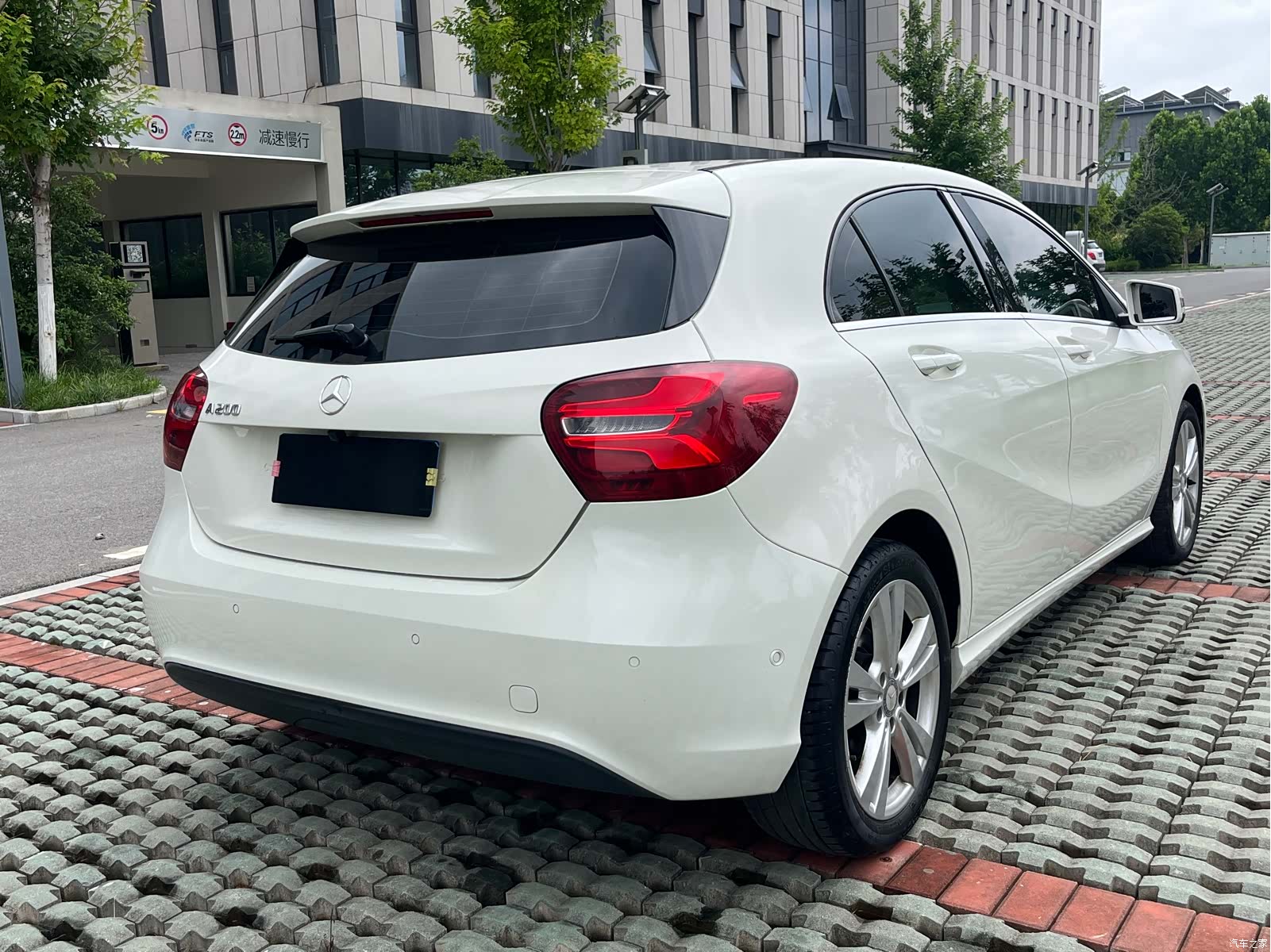 Mercedes-Benz A-Class, 2017 4