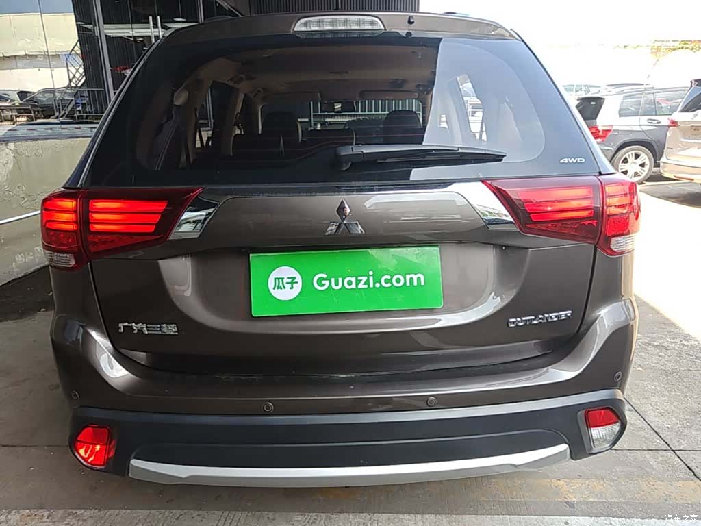 Mitsubishi Outlander, 2017 6