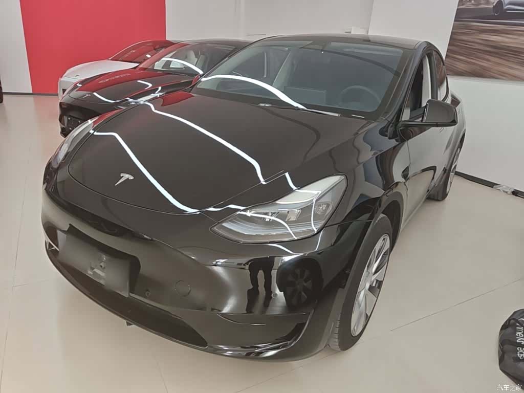 Tesla Model Y, 2023 2
