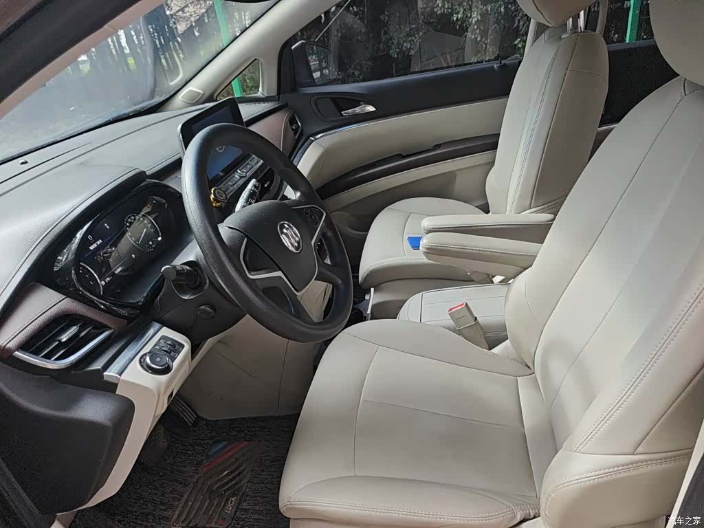Buick GL8, 2022 8