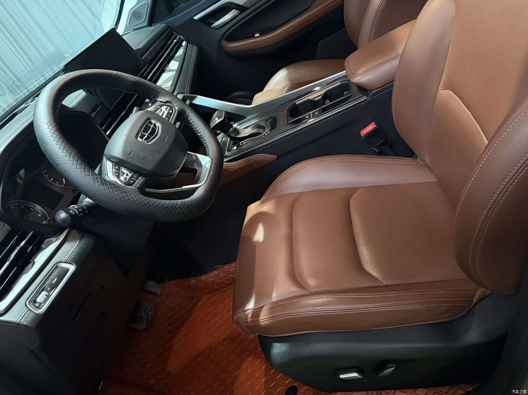 Geely X6, 2022 7