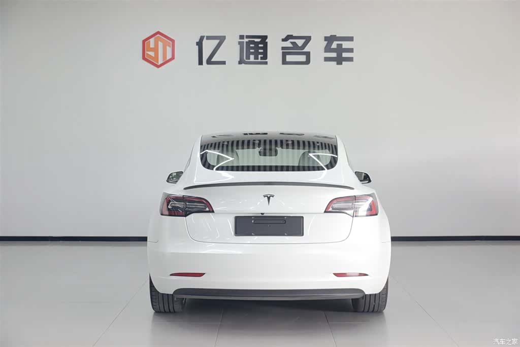 Tesla Model 3, 2021 23