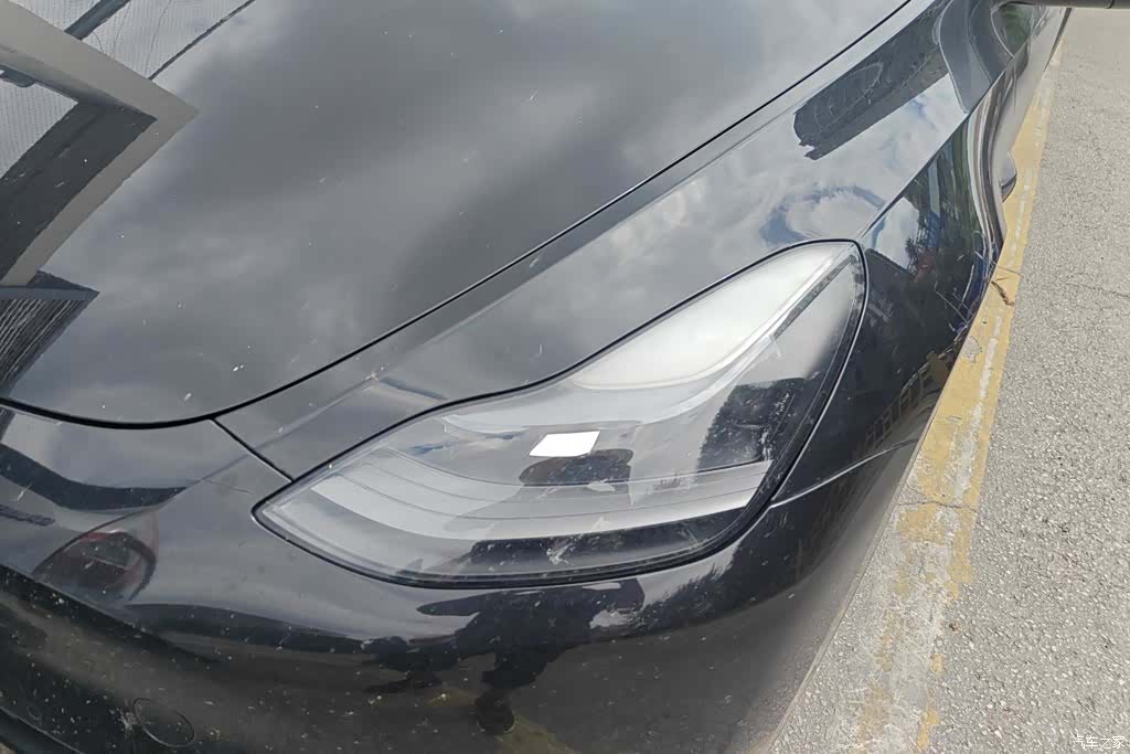 Tesla Model Y, 2022 все фото