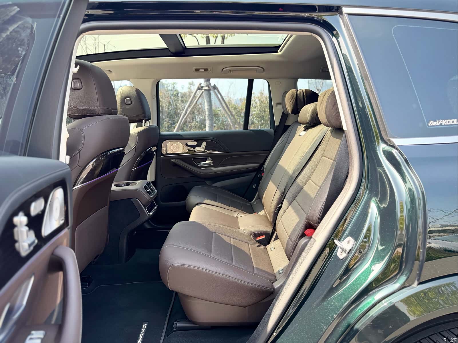 Mercedes-Benz GLS, 2023 14