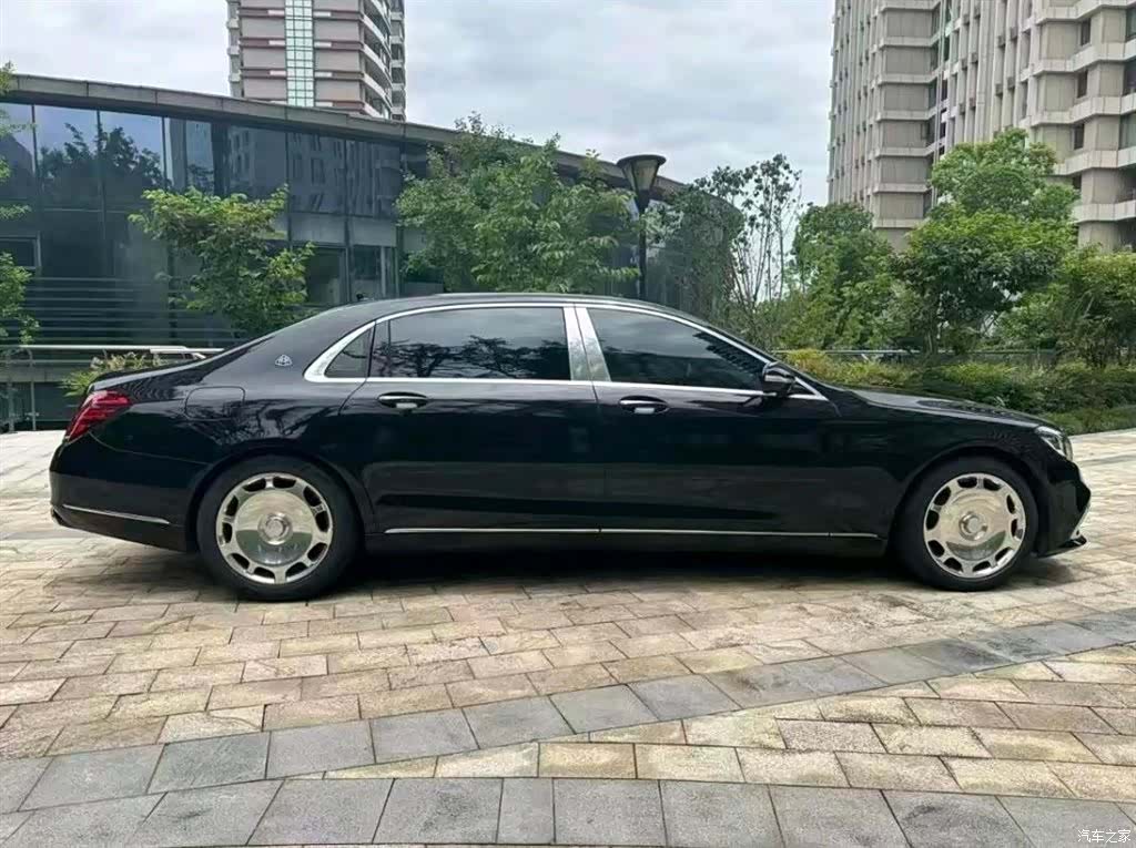 Maybach S-Class, 2020 7