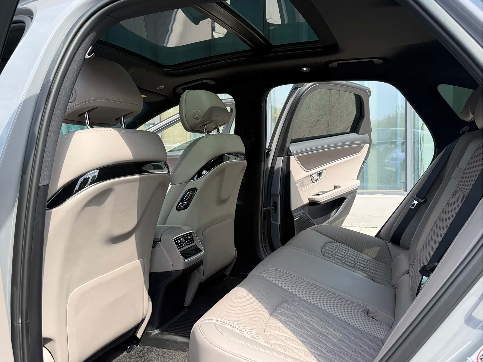 BYD Han, 2025 11