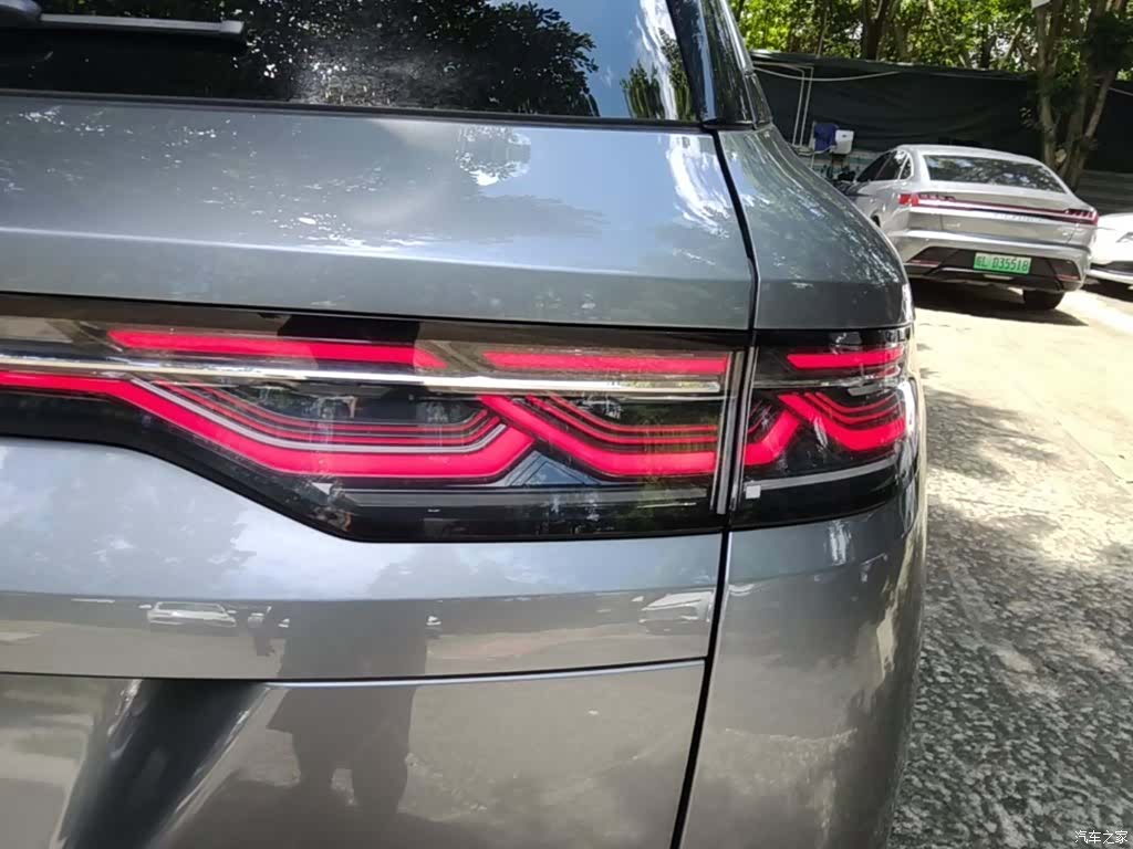 BYD Song, 2025 8