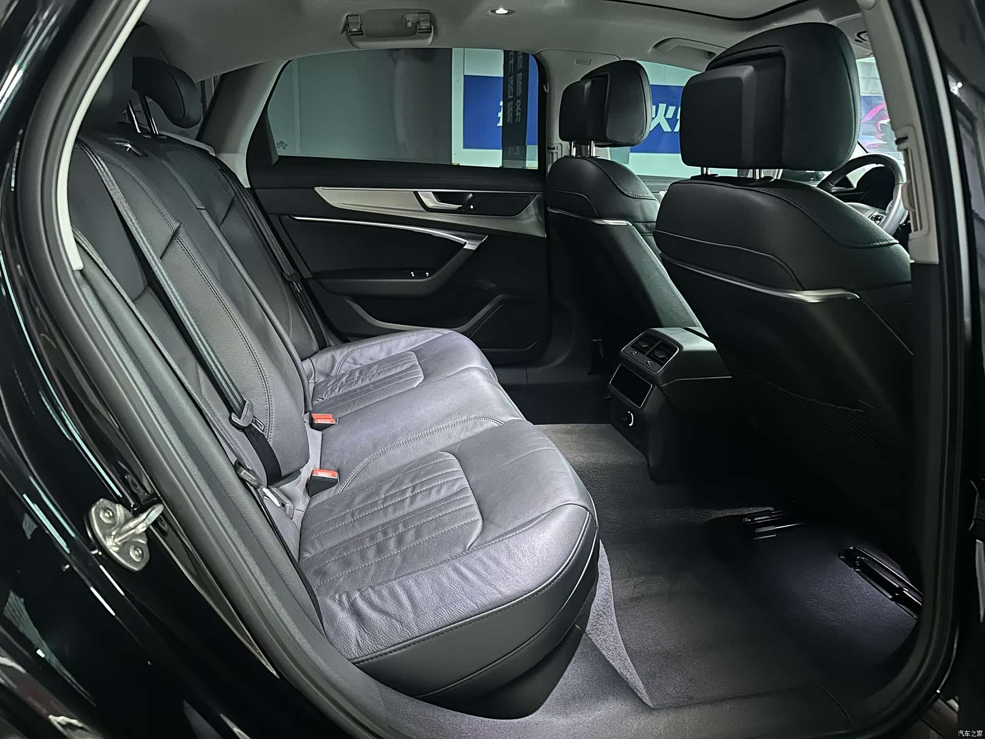 Audi A6L, 2020 7