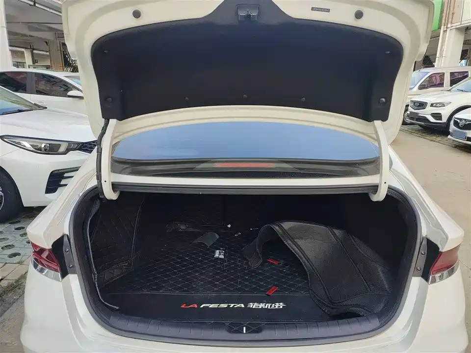 Hyundai Festa
