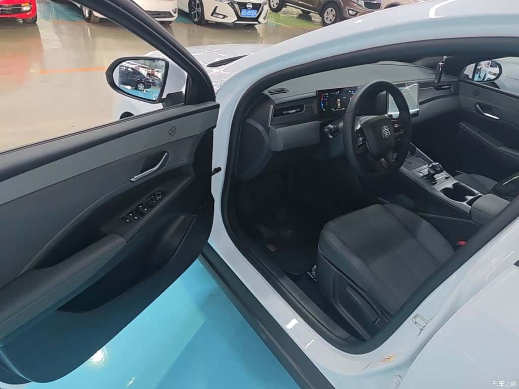 BYD Qin, 2025 16