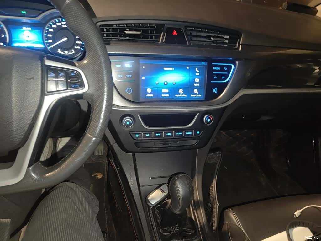 Geely Emgrand, 2017 14