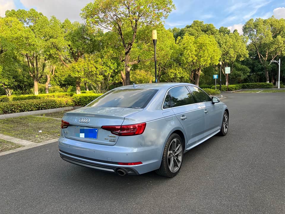 Audi A4L