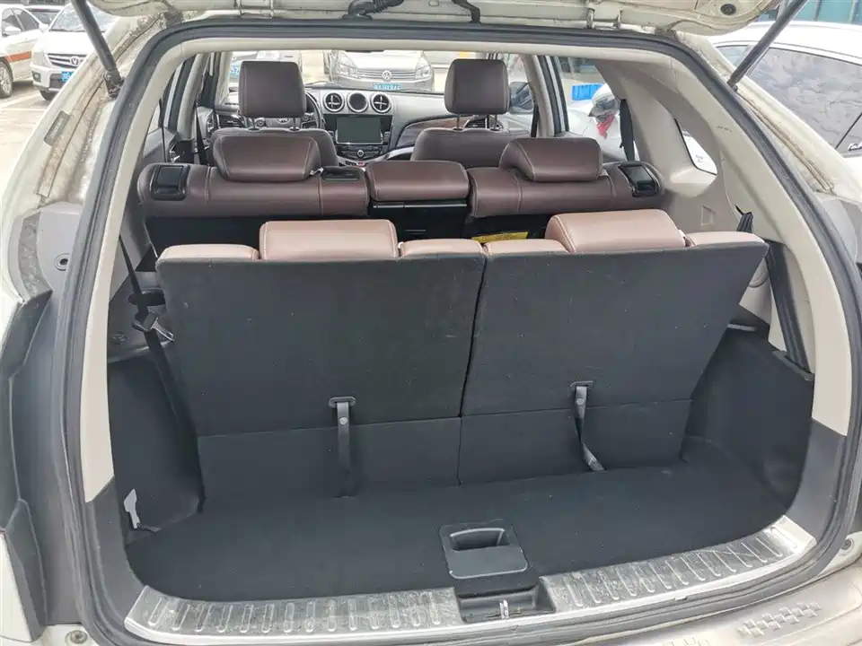 BYD S7