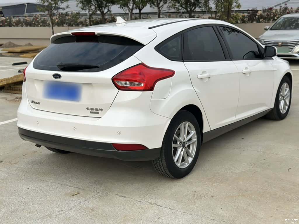 Ford Focus, 2019 14