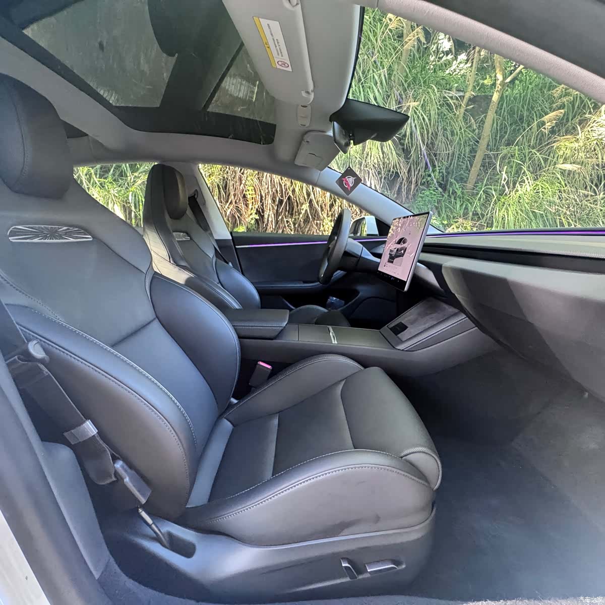 Tesla Model 3, 2024 12