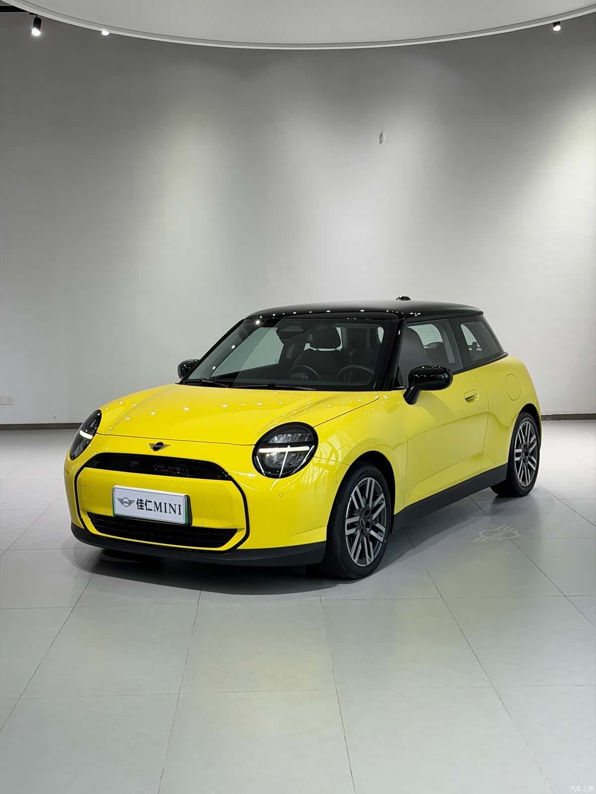 Mini Cooper, 2024 1