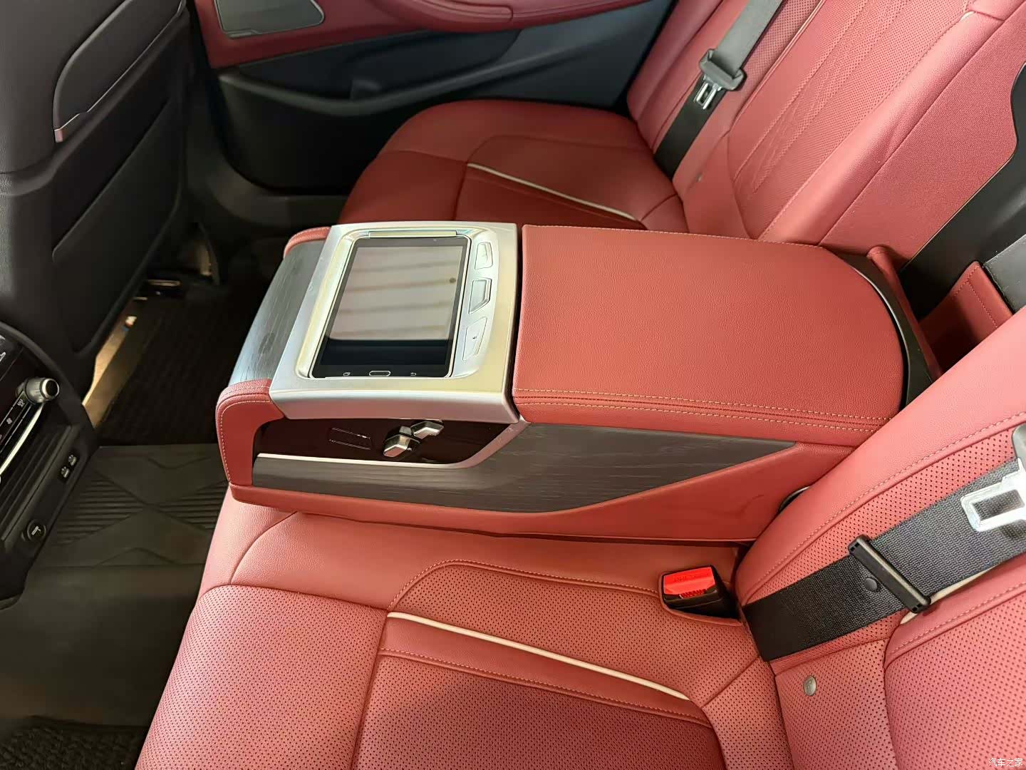 BMW 5 Series, 2022 8