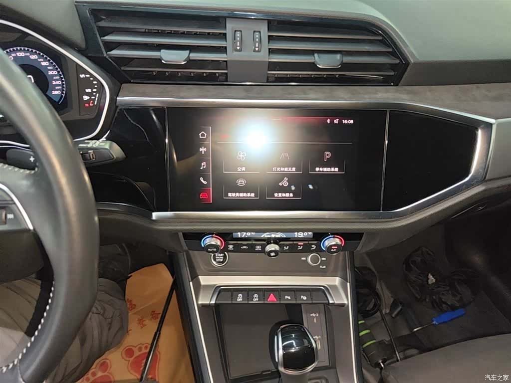 Audi Q3, 2021 12