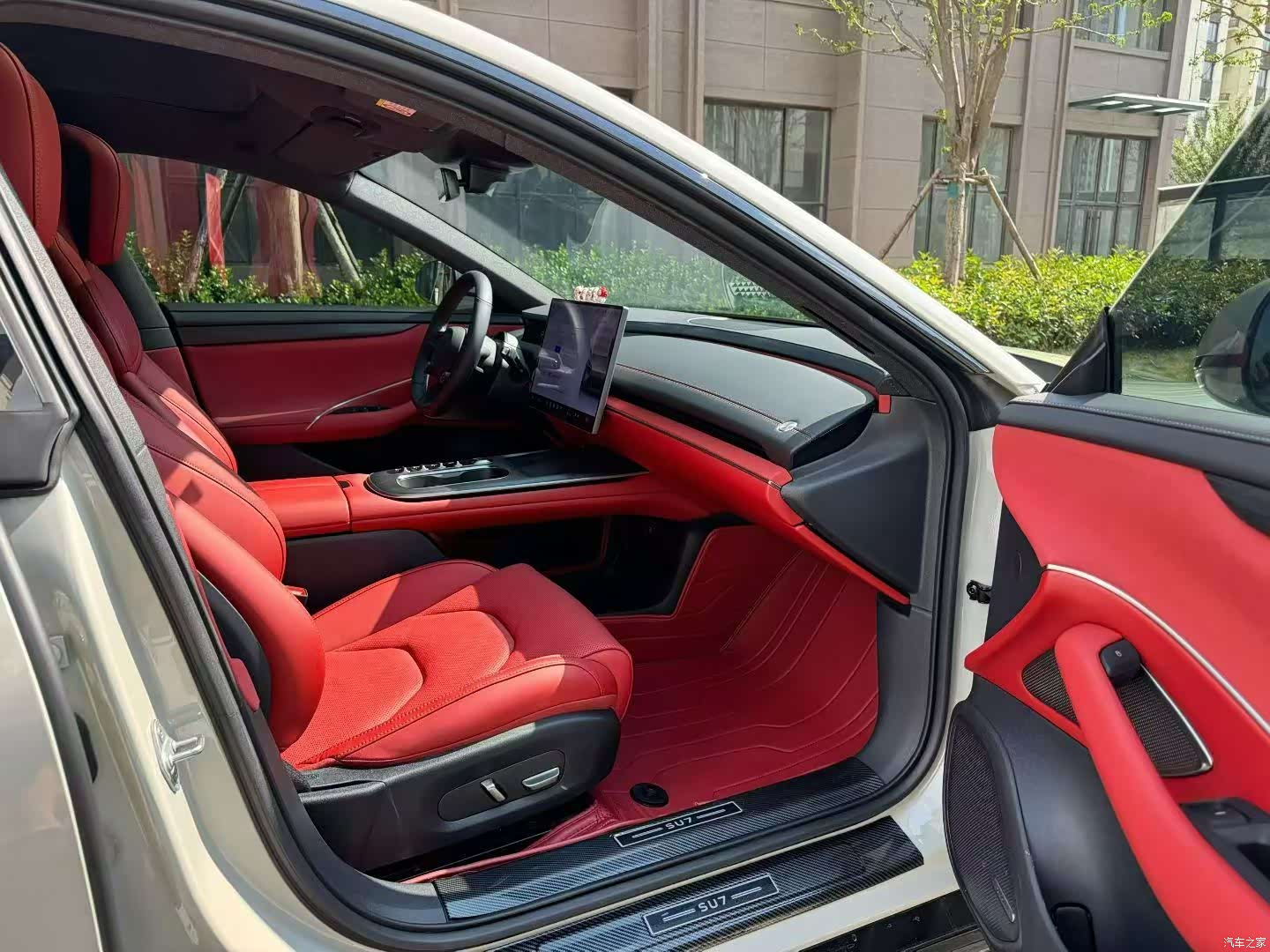 Xiaomi SU7, 2025 6