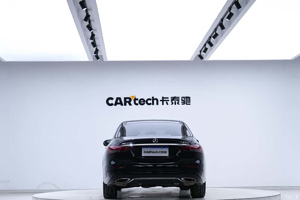 Mercedes-Benz E-Class, 2022 6