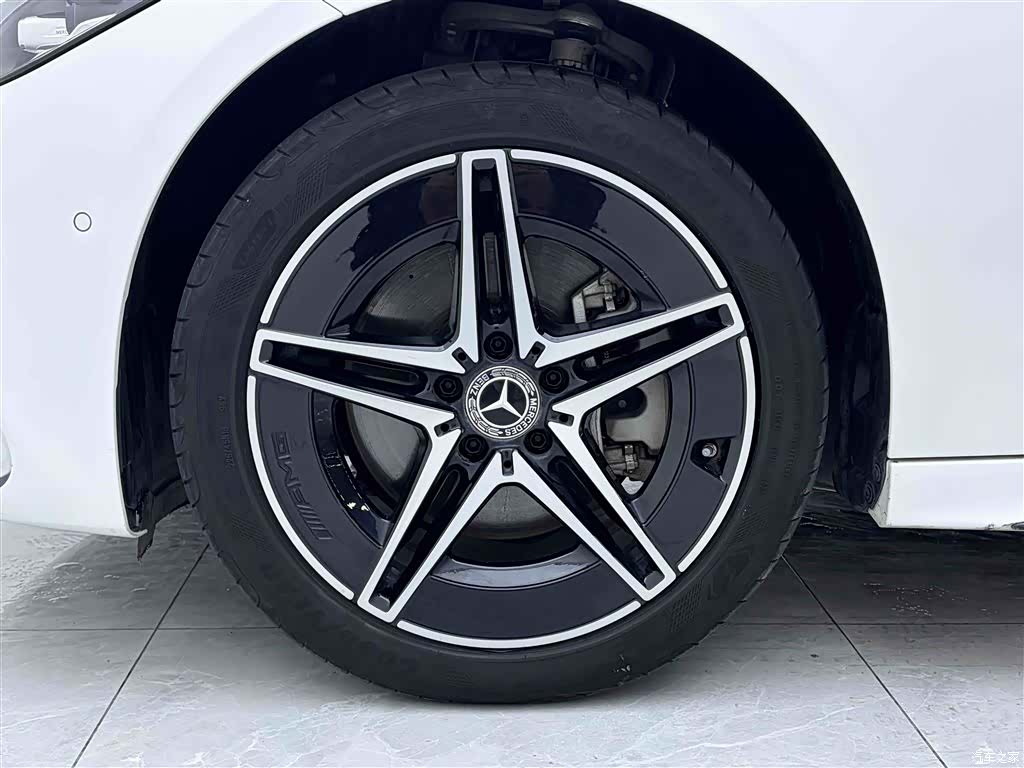 Mercedes-Benz C-Class, 2024 9