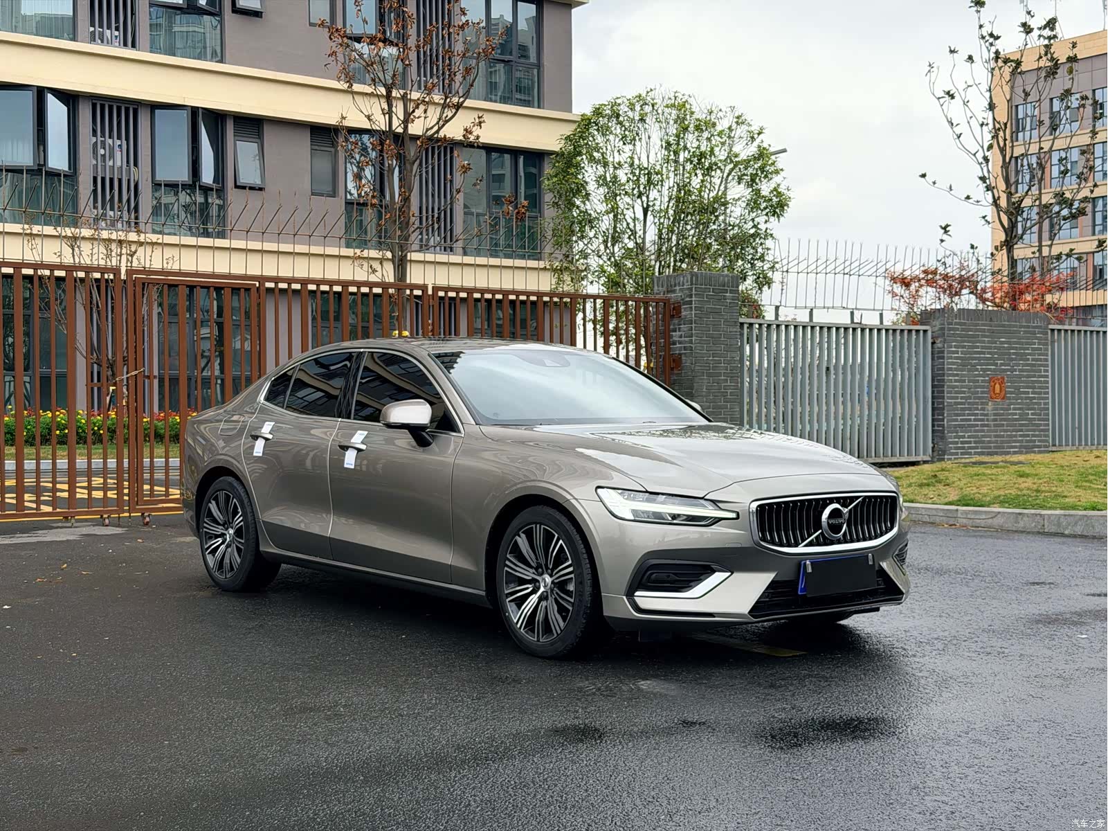 Volvo S60, 2021 3