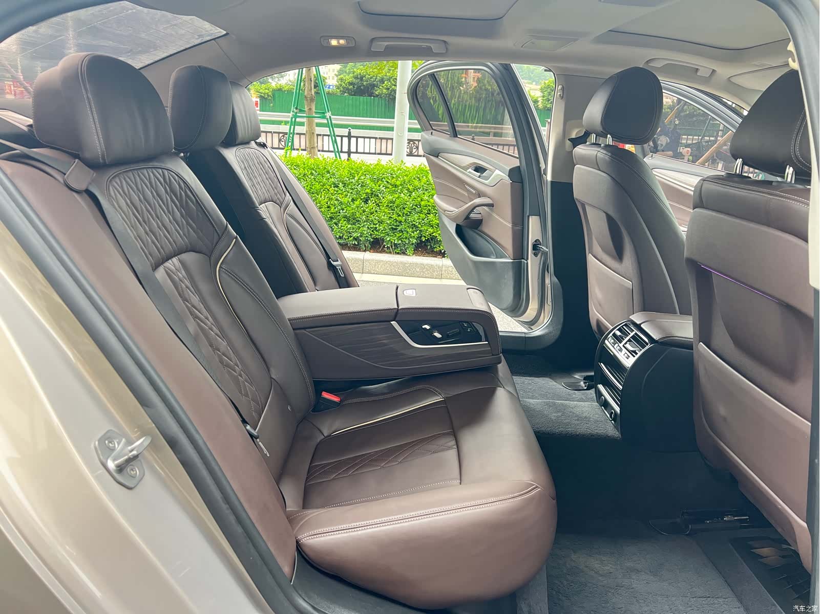 BMW 5 Series, 2017 10