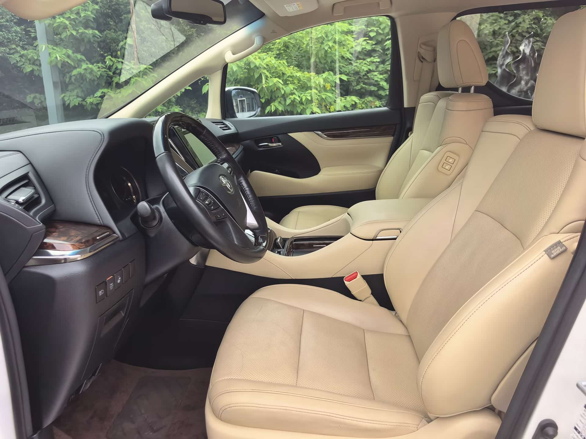 Toyota Alphard, 2018 14