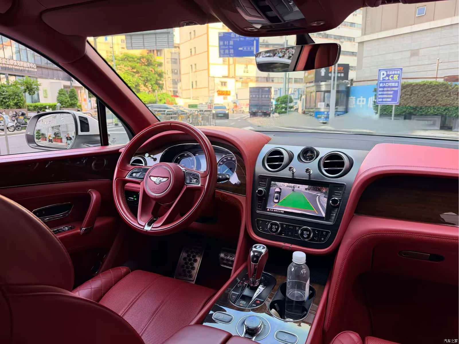 Bentley Bentayga, 2018 7