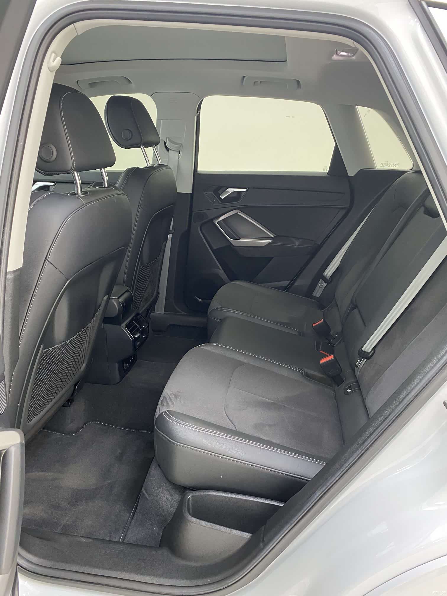 Audi Q3, 2022 8