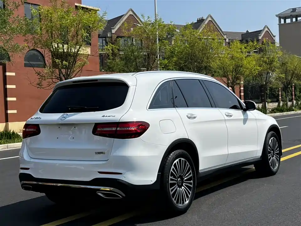 Mercedes-Benz GLC Mercedes-Benz GLC