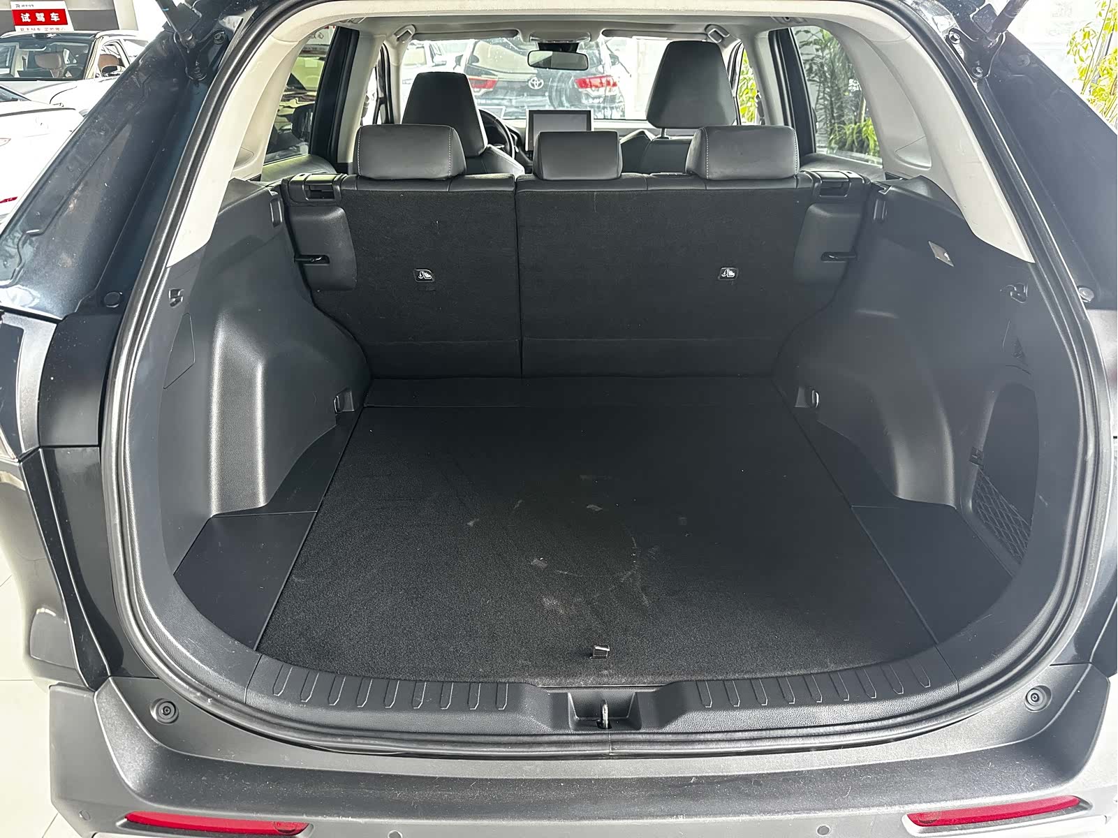 Toyota RAV4, 2021 15
