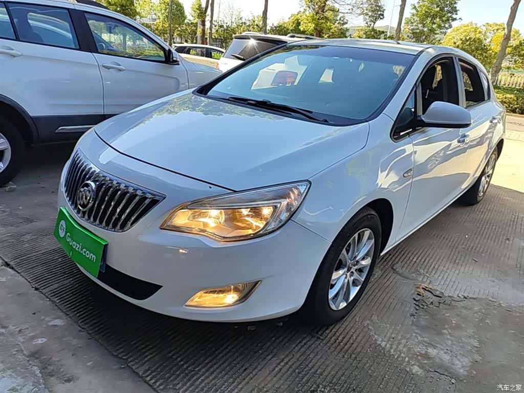 Buick XT, 2015 1
