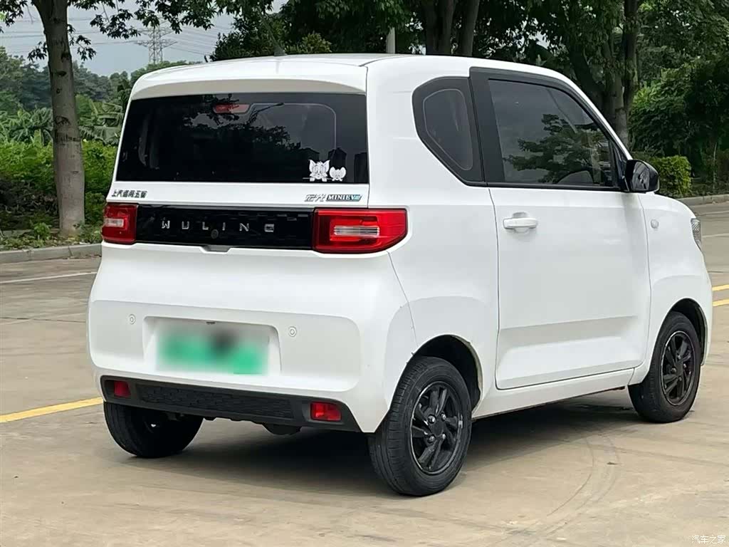Wuling MINIEV, 2021 11