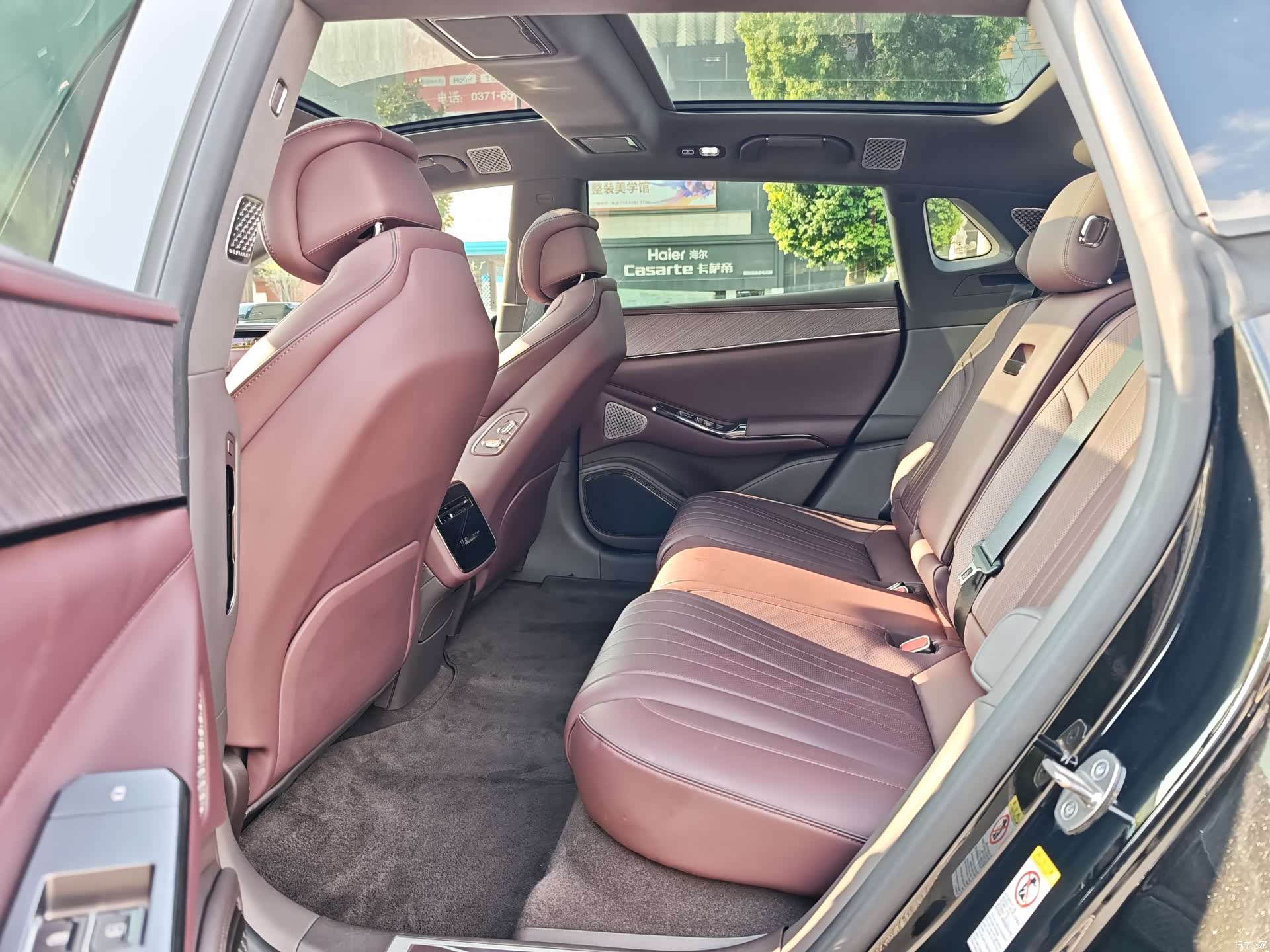 Denza Z9GT, 2025 12