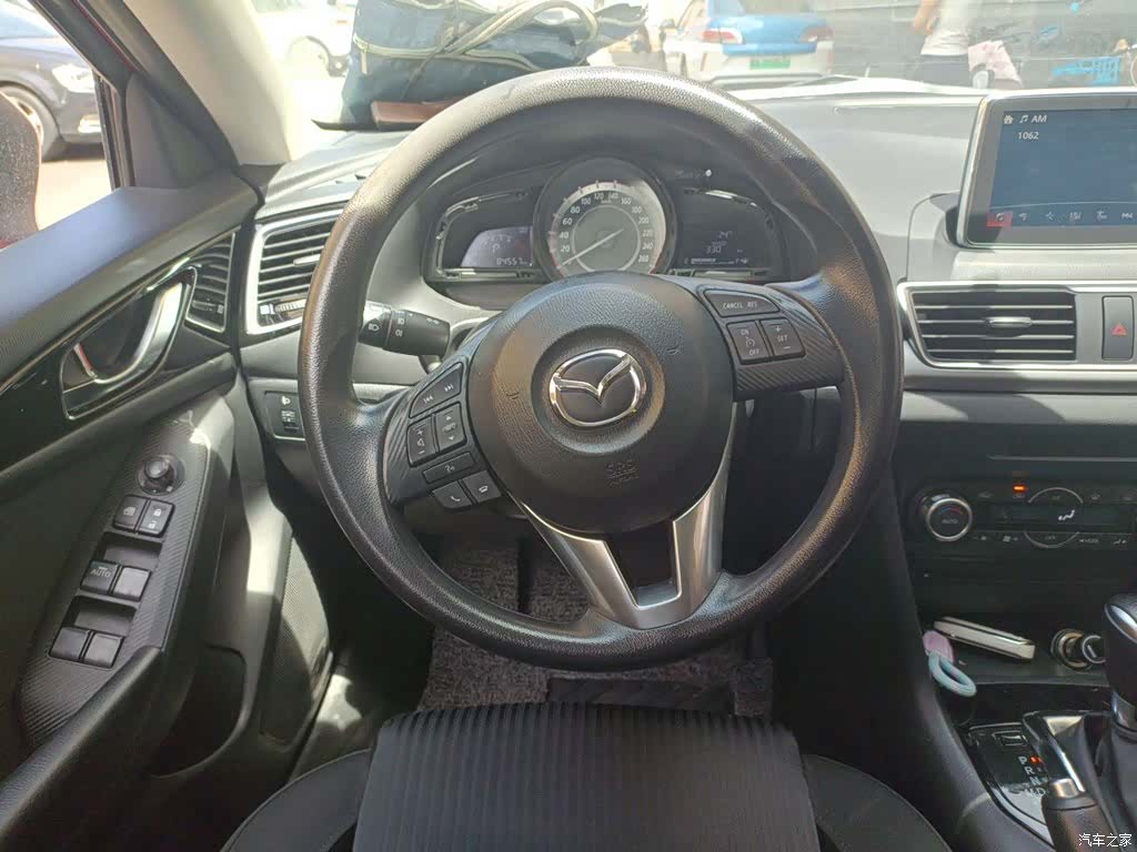 Mazda Mazda3, 2016 3