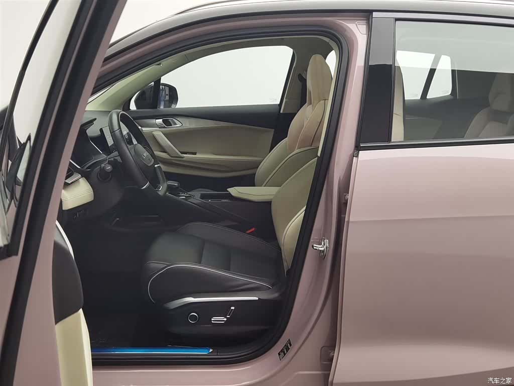 Lynk & Co 02, 2022 10