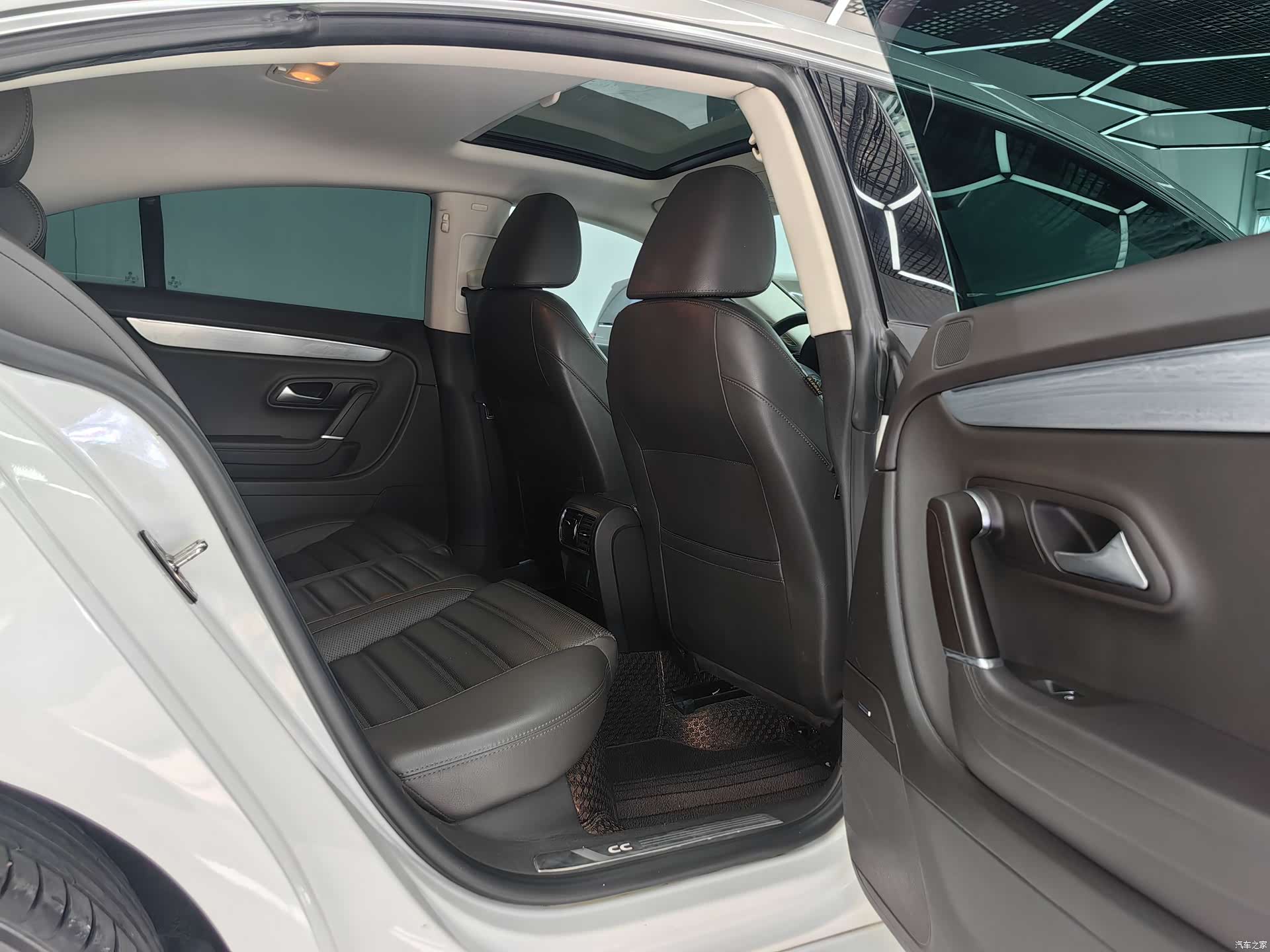 Volkswagen CC, 2018 14