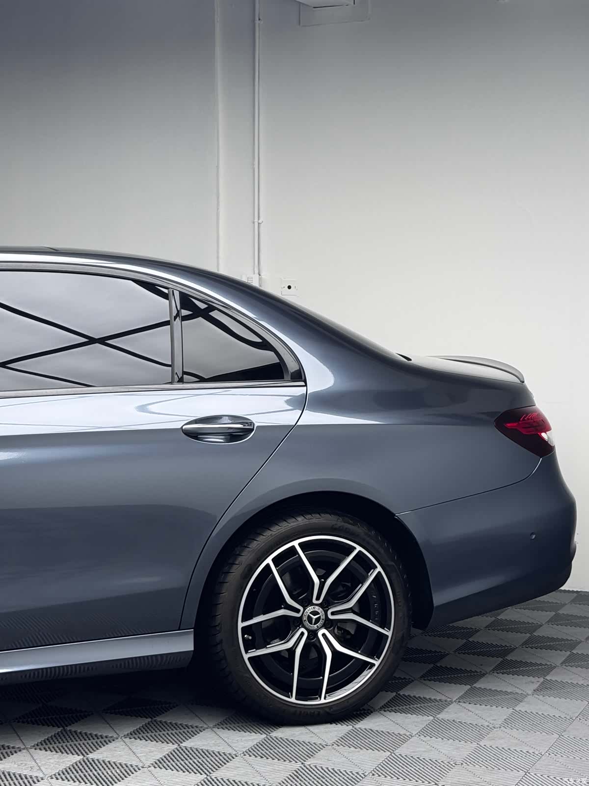 Mercedes-Benz E-Class, 2021 4