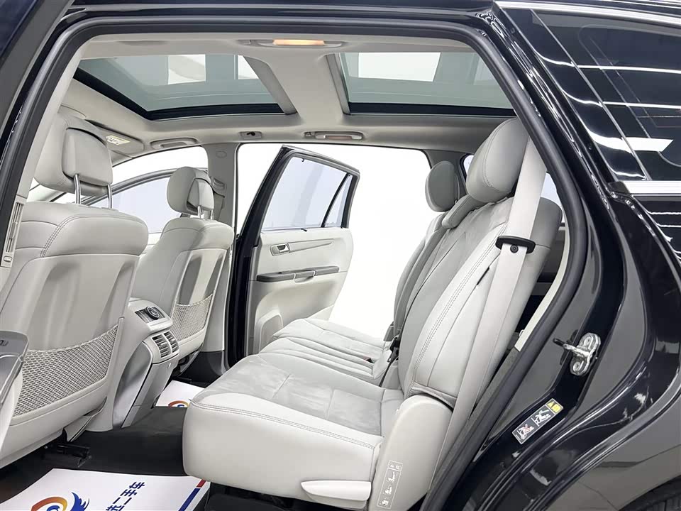 Mercedes-Benz R-class