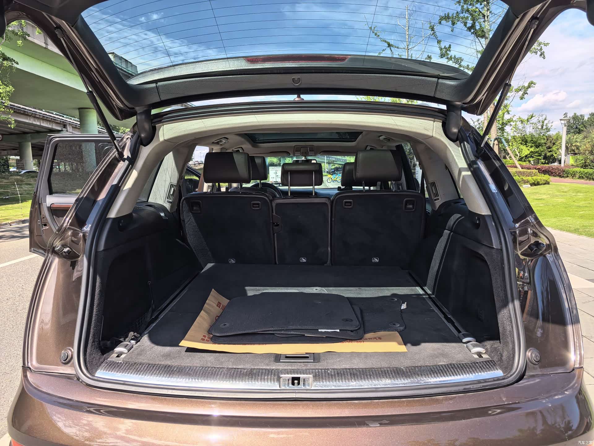 Audi Q7, 2015 11