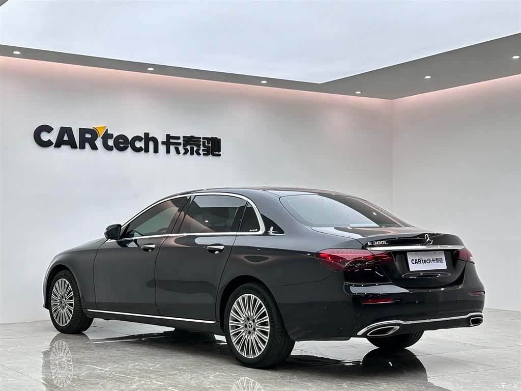 Mercedes-Benz E-Class, 2021 3