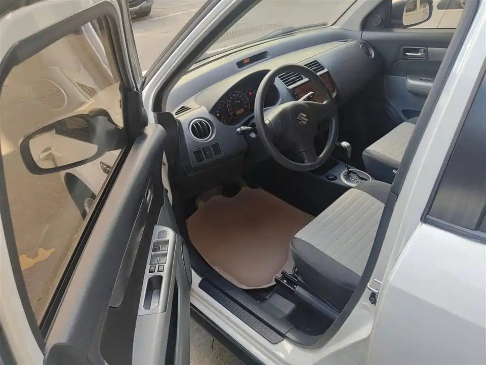 Suzuki Swift Suzuki Swift