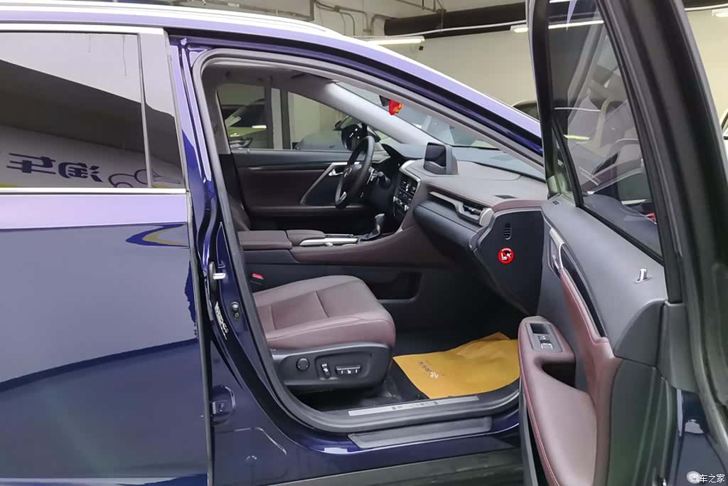 Lexus RX, 2021 8