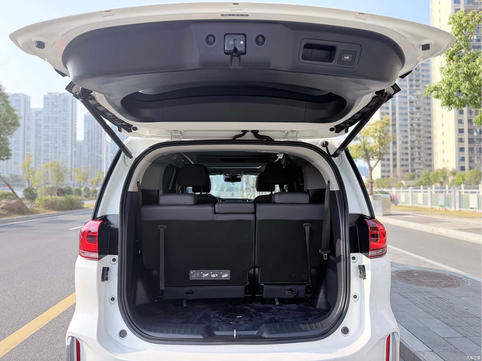 Trumpchi M8, 2021 14