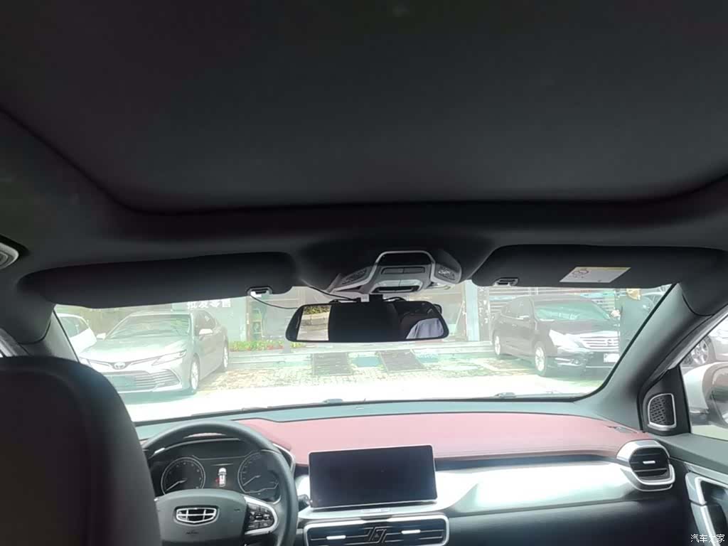 Geely Coolray, 2021 18