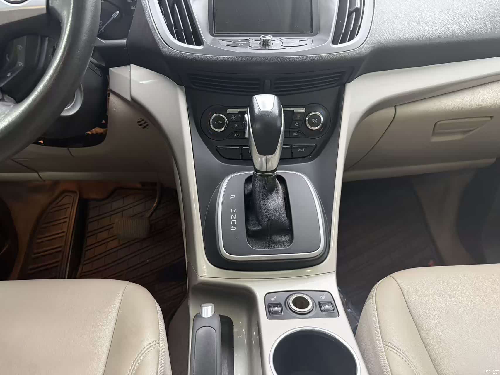 Ford Kuga, 2013 9
