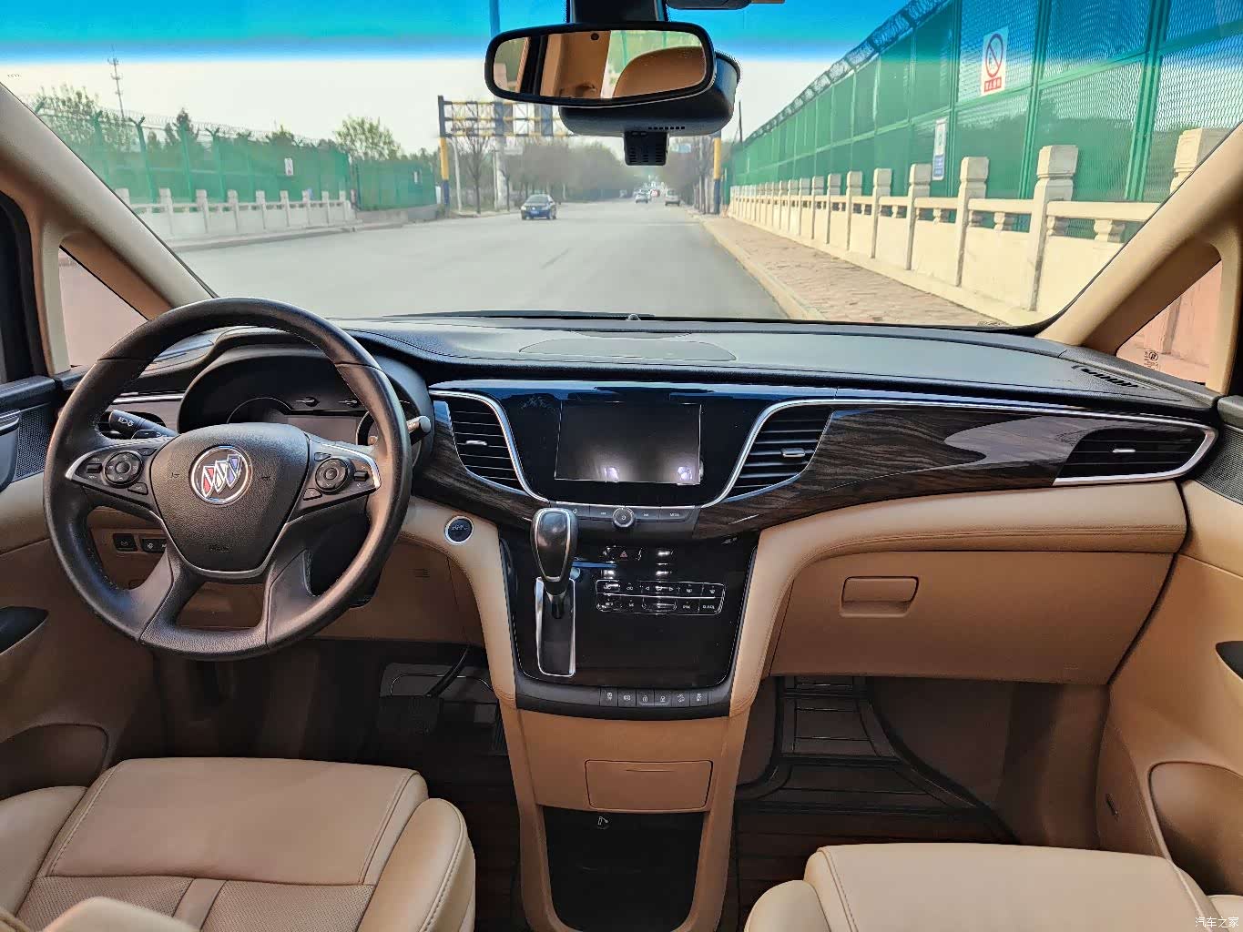 Buick GL8, 2019 12