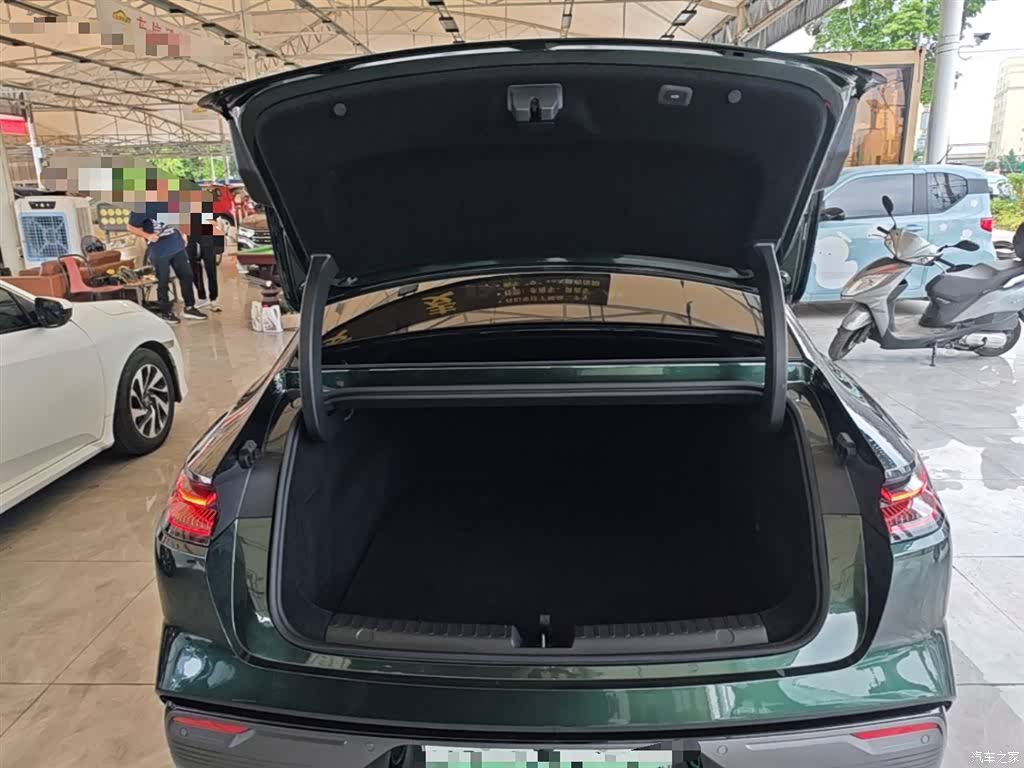 Geely 8, 2025 19
